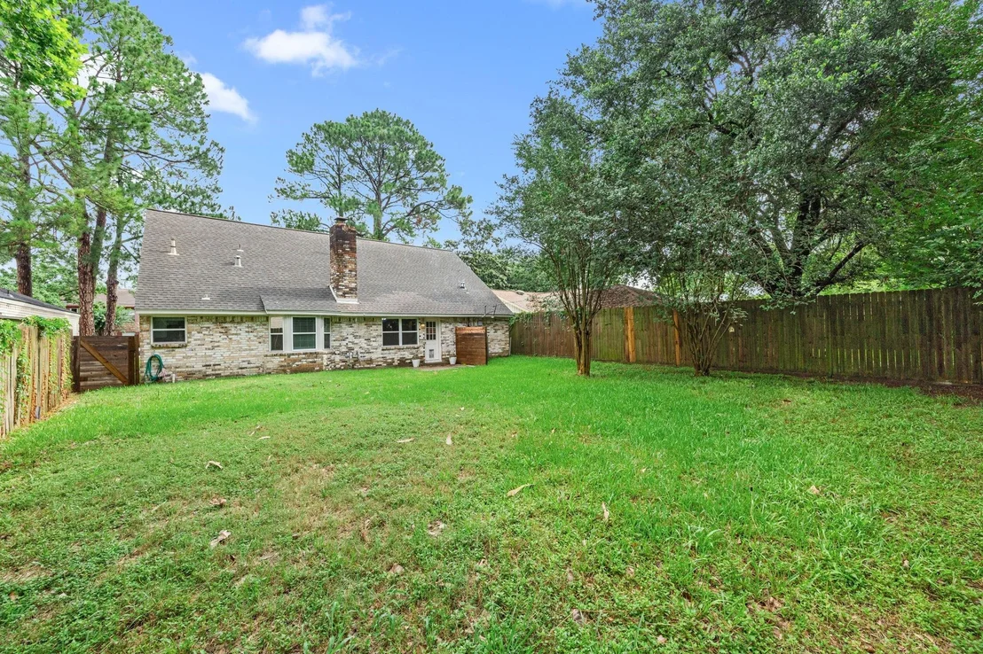 Photo of 10647 Hazelhurst Drive
