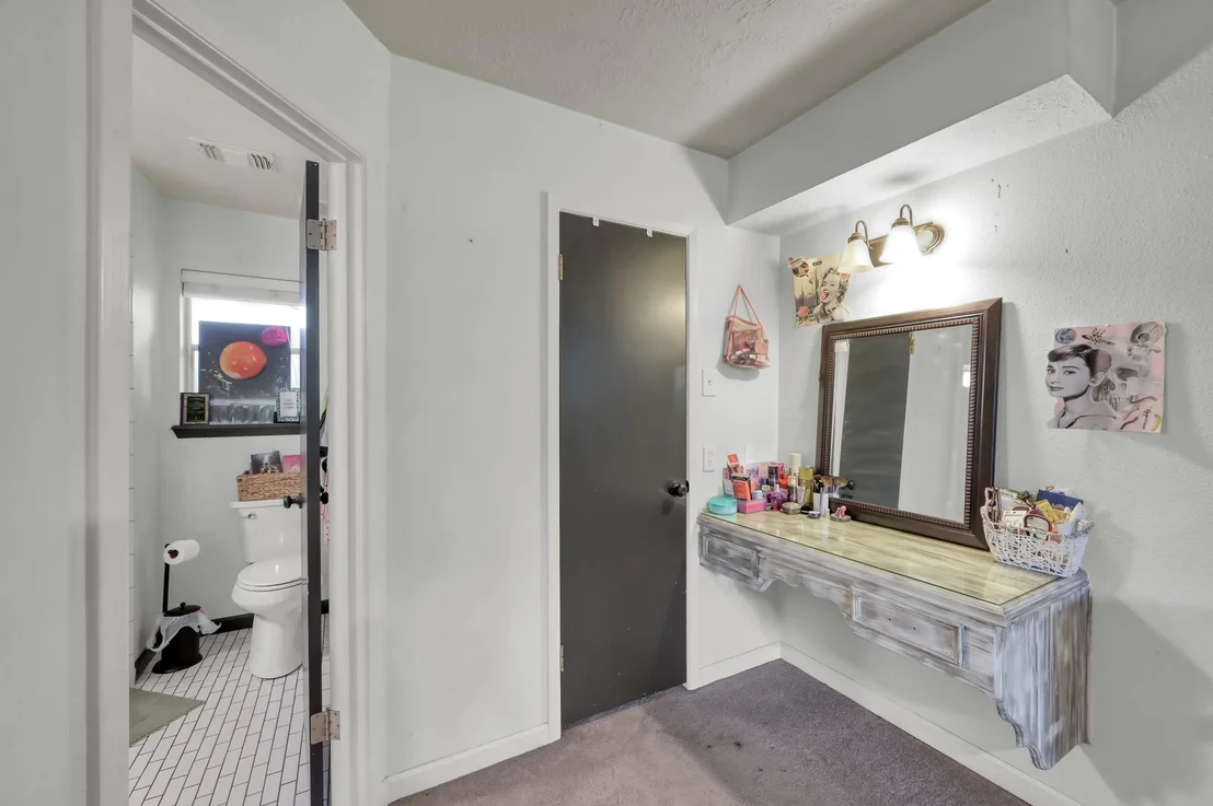 Photo of 25610 Walnut Grove Circle