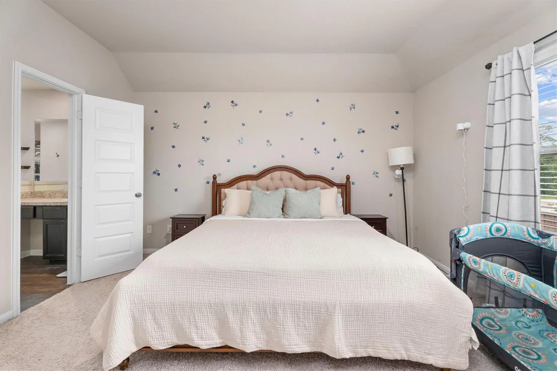 Photo of 1325 Mount Bassie Trail