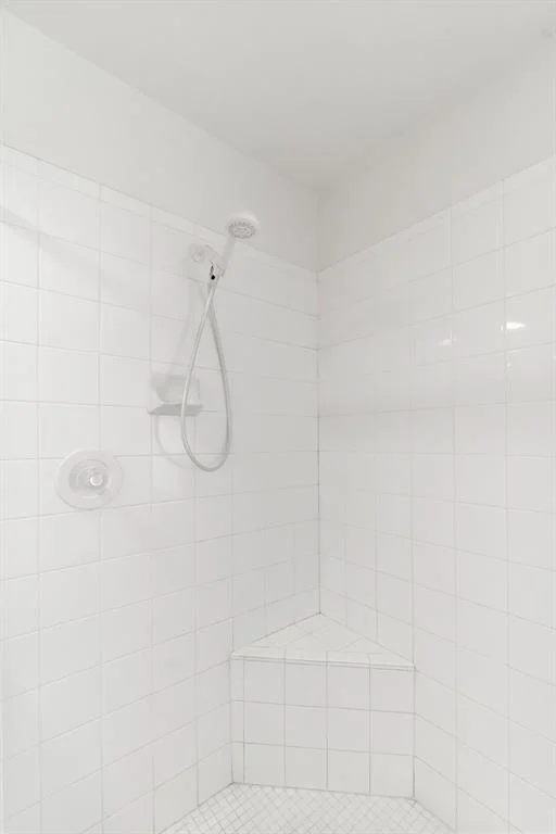 Photo of 5341 Lakeshore Drive