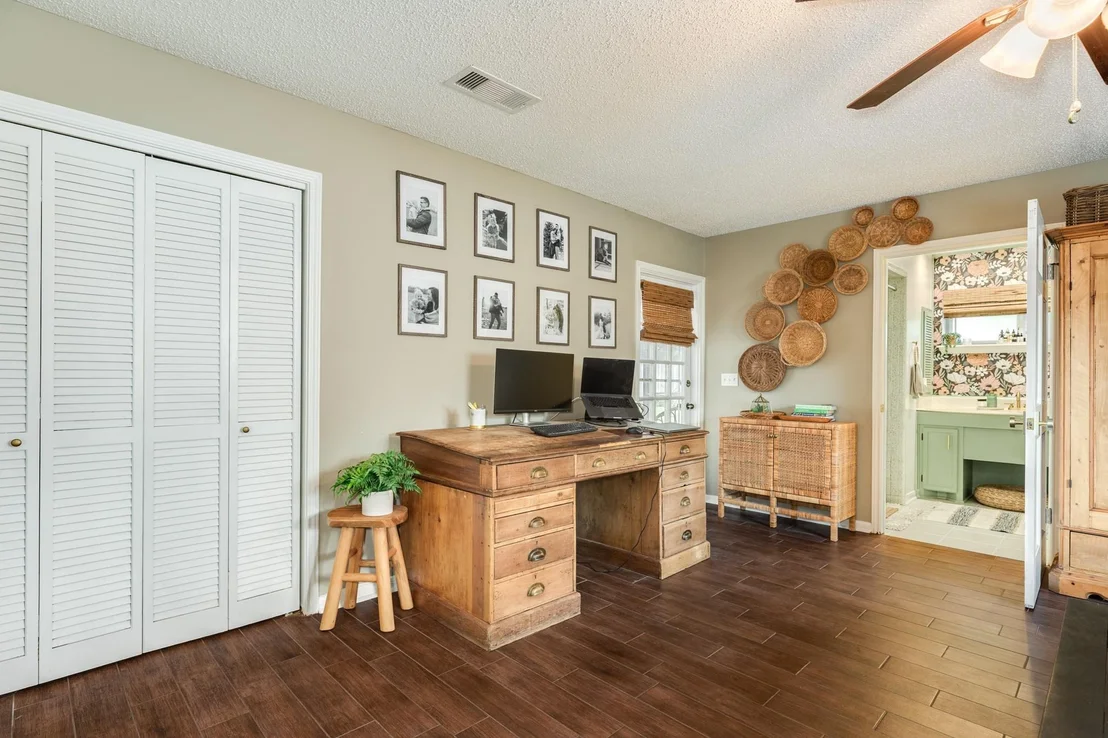 Photo of 136 Tamarisk Trail