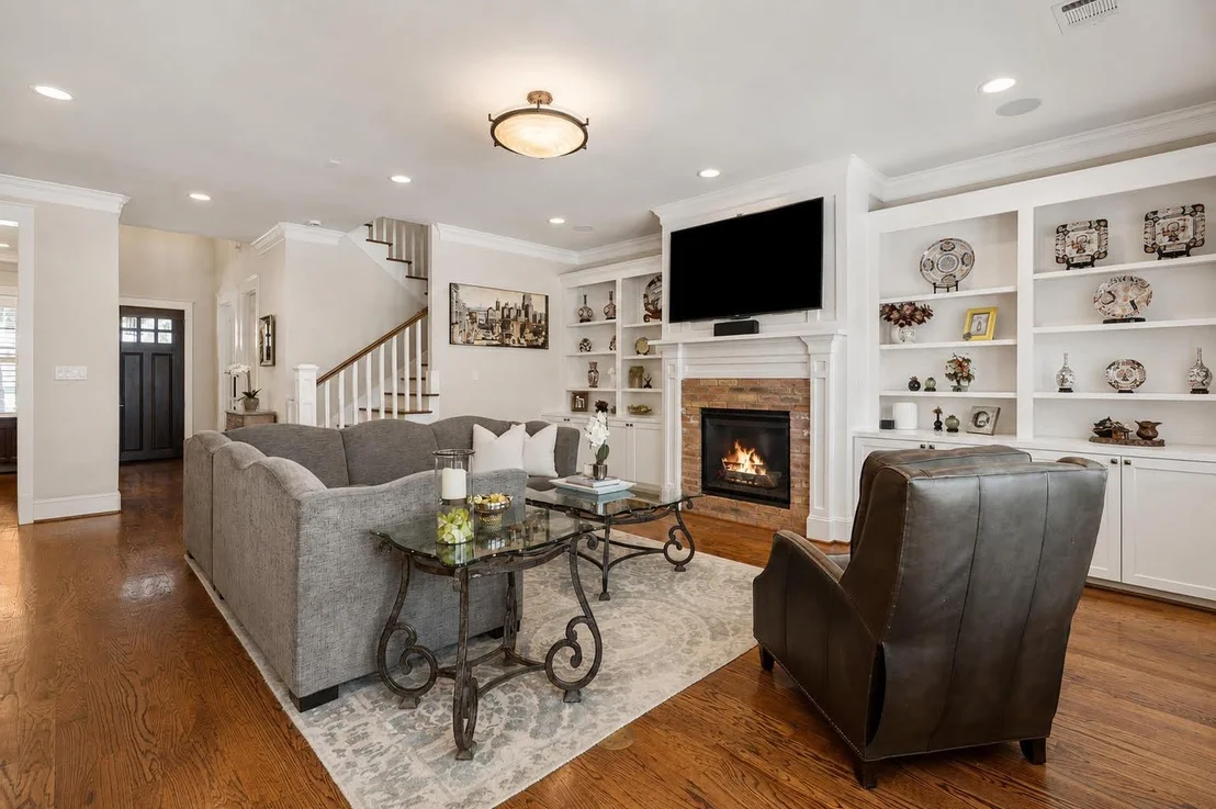 Photo of 1217 Chippendale Road