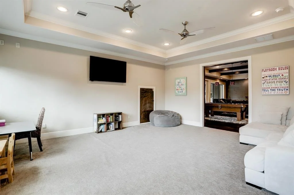 Photo of 6206 Terwilliger Way