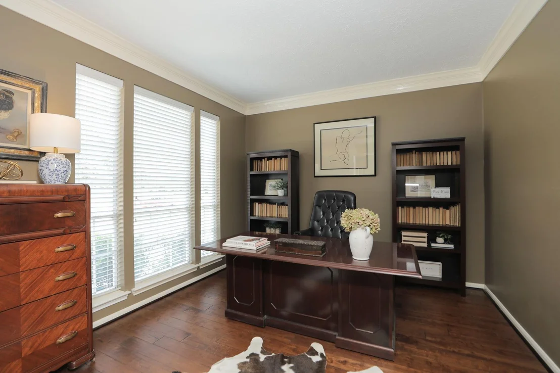 Photo of 427 W North Hill Drive