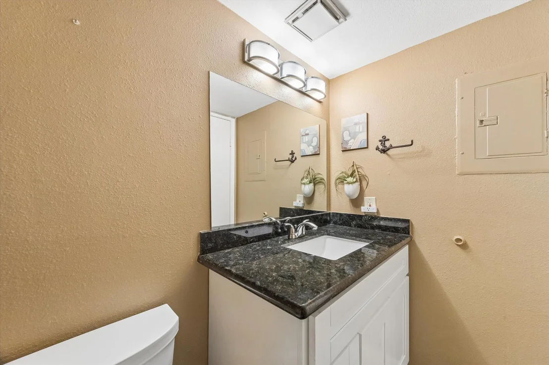 Photo of 2408 Intrepid Way
