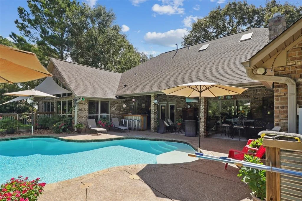 Photo of 21489 Stevenson Road