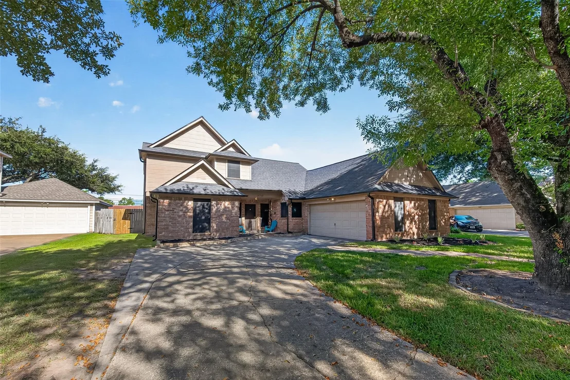Photo of 14715 Summerway Lane