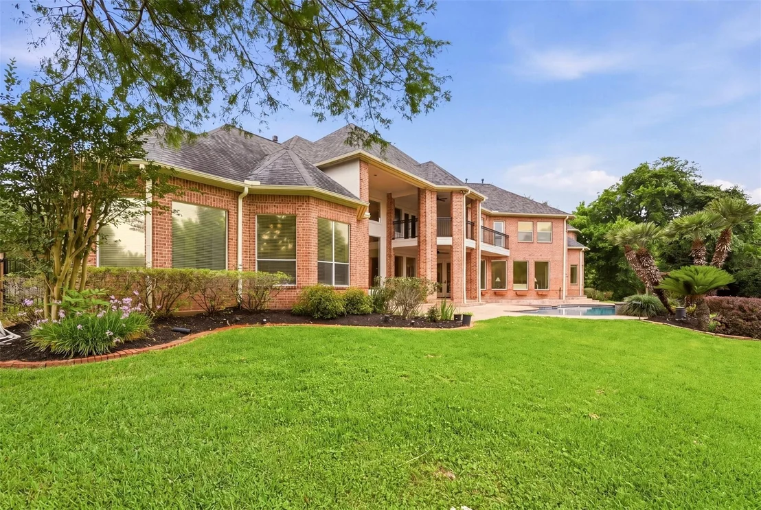 Photo of 5002 Regency Drive