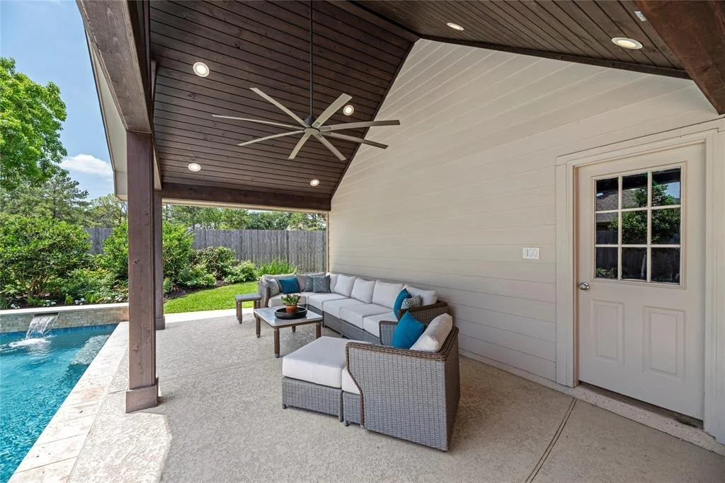Photo of 1310 Blackthorne Drive