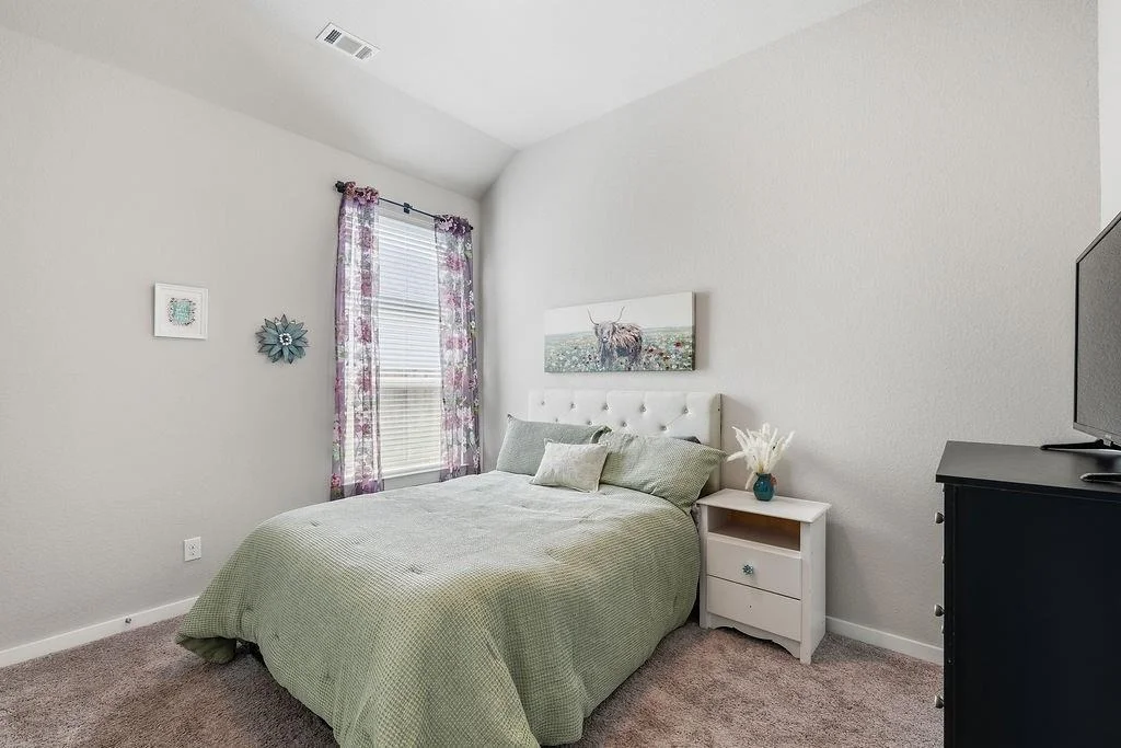 Photo of 4042 Shackleton Court
