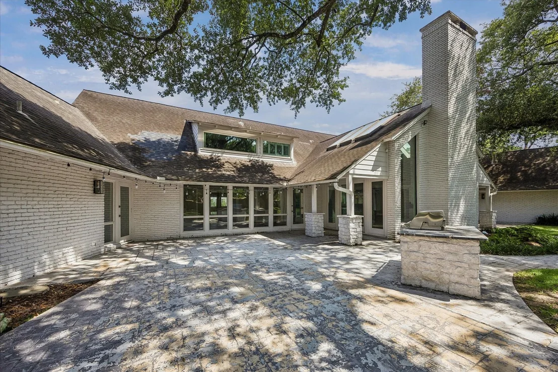 Photo of 5524 Sturbridge Drive