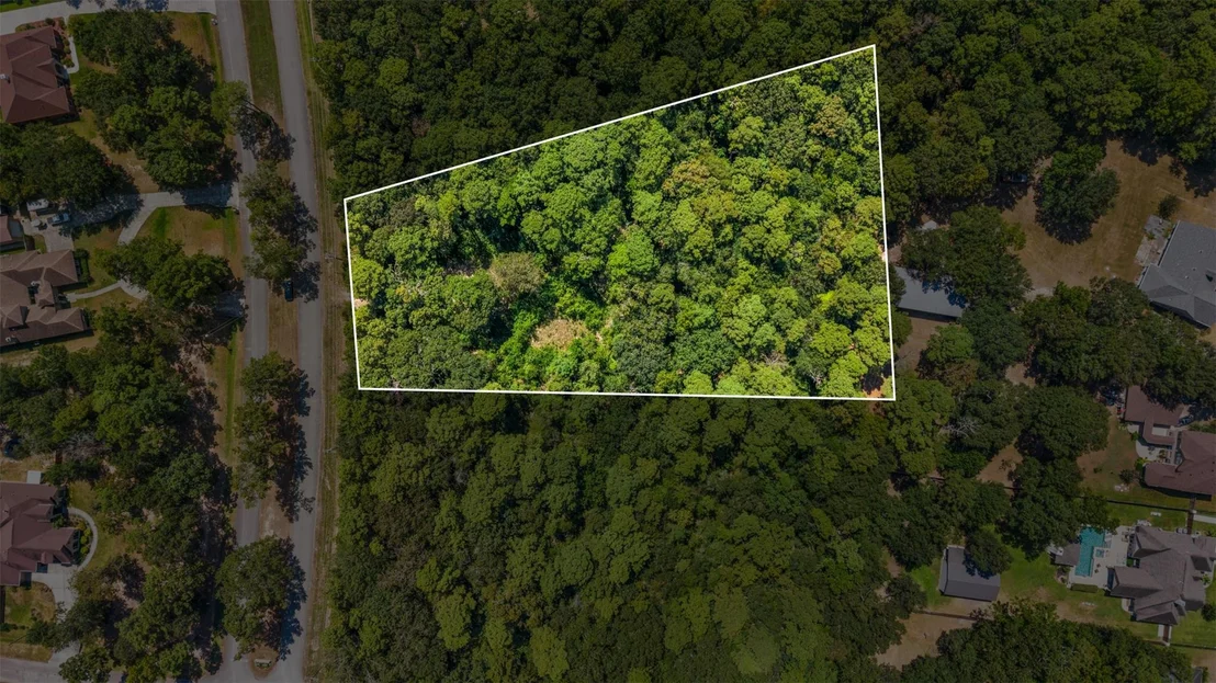 Photo of 19296 Riverwalk Drive