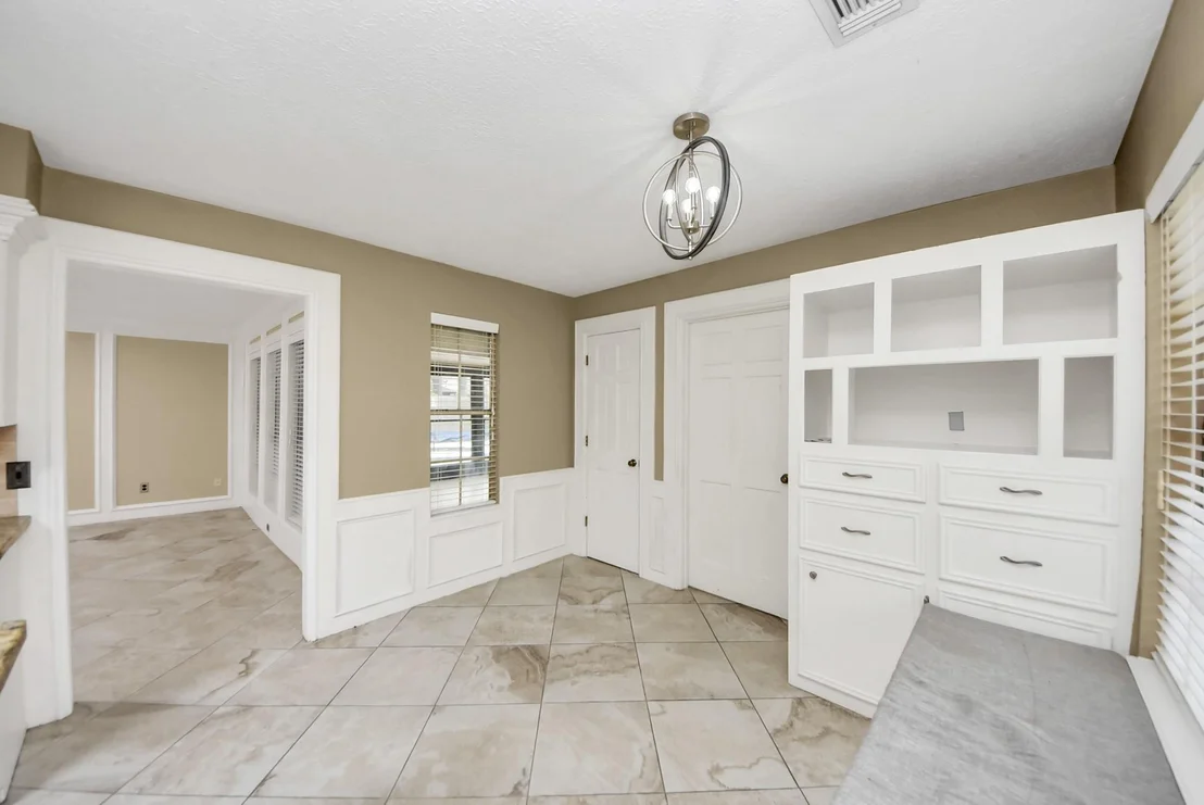 Photo of 12463 Oak Park Drive