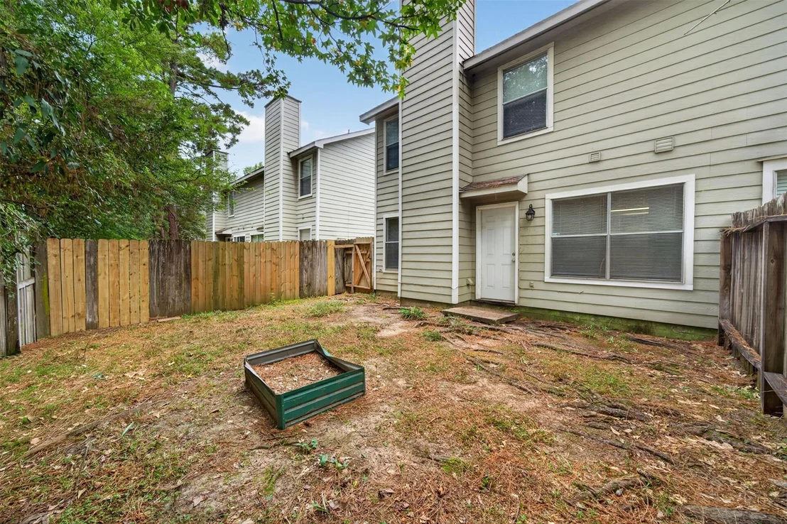 Photo of 130 S Walden Elms Circle