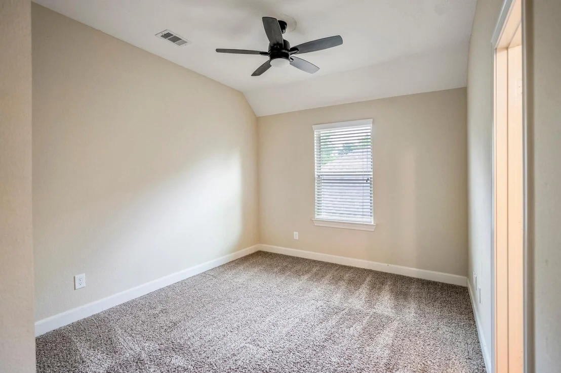 Photo of 4855 Bayou St John