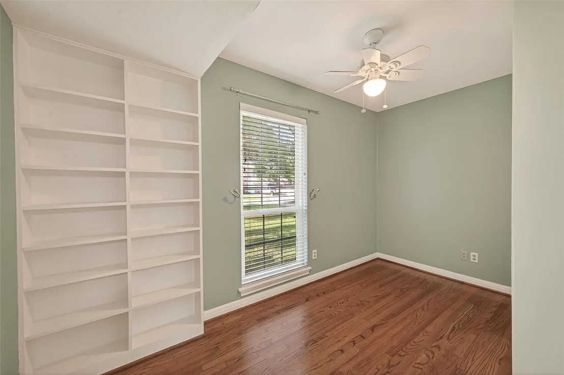 Photo of 302 Hickory Ridge Drive
