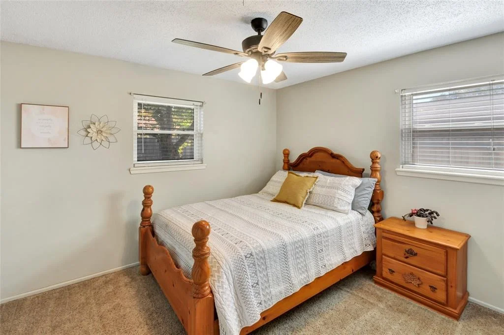 Photo of 807 Ridgelea Drive