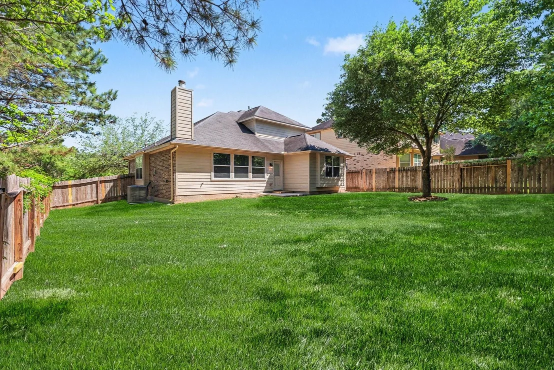 Photo of 4921 Summer Ridge Drive