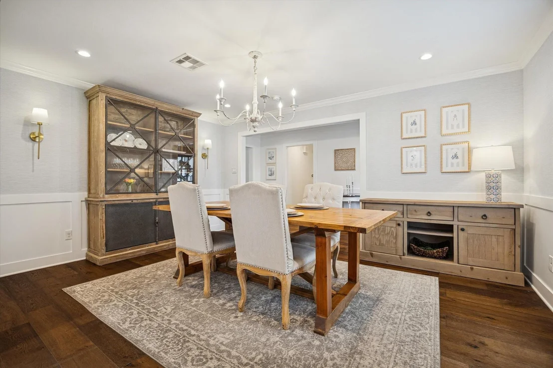Photo of 1210 Briarbrook Drive