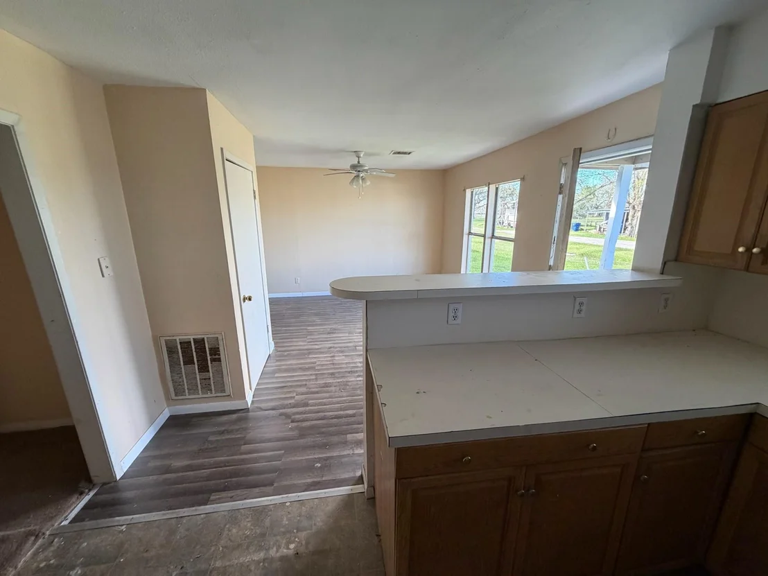 Photo of 406 Snow Drive