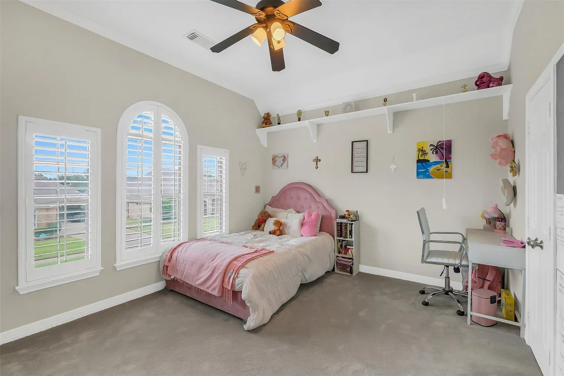 Photo of 1817 Mesa Verde Drive