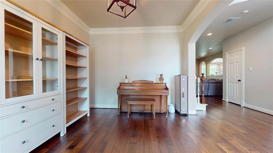 Photo of 1323 Hillside Forest Drive