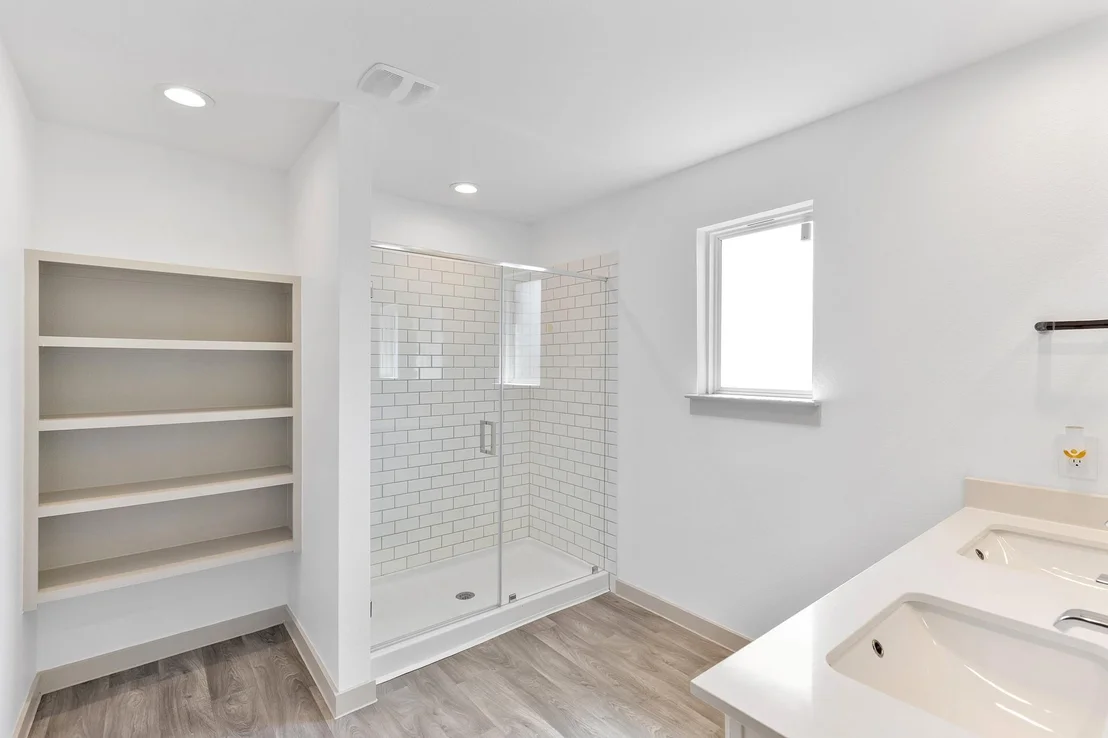 Photo of 103 Lakeway Circle