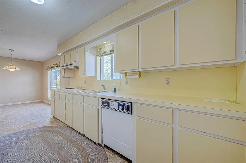 Photo of 5927 Pinewilde Drive