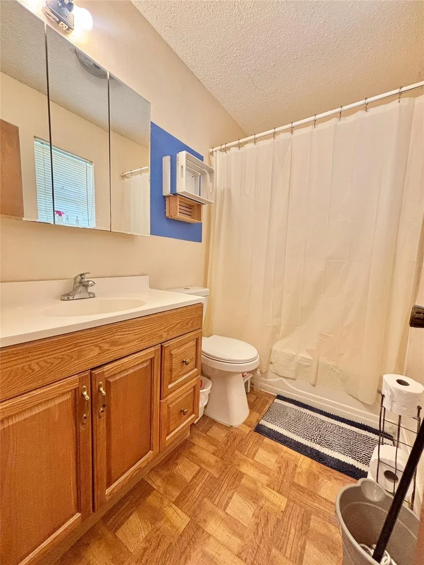 Photo of 1615 Meadowview Drive