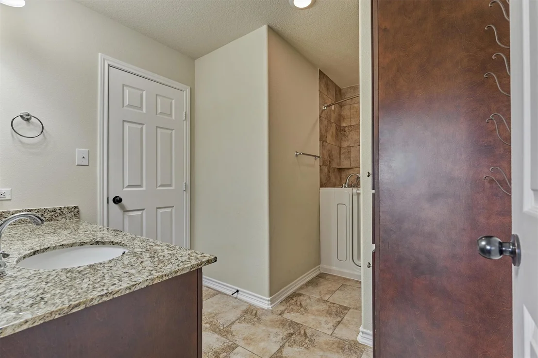 Photo of 15031 Port Circle