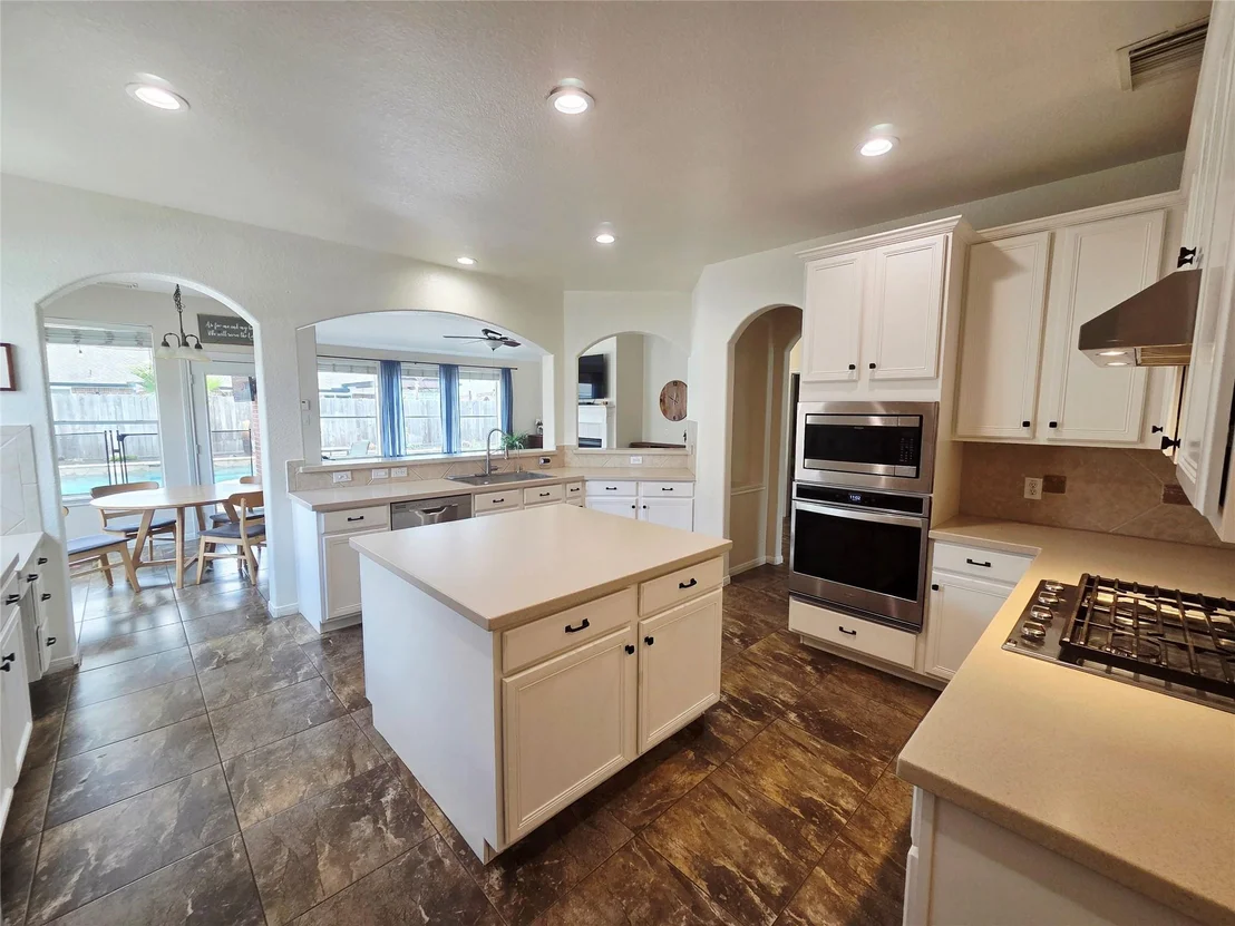 Photo of 6010 Foxland Court