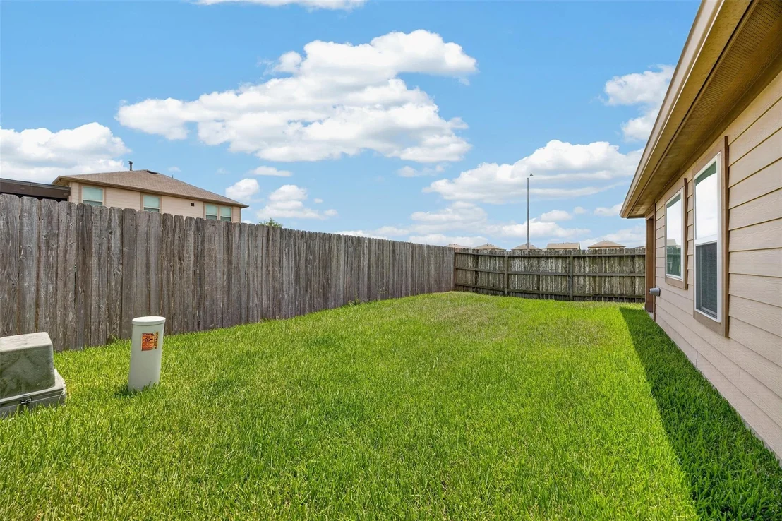 Photo of 5202 Pine Forest Ridge Street