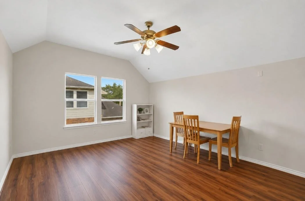 Photo of 8915 High Ridge Lane