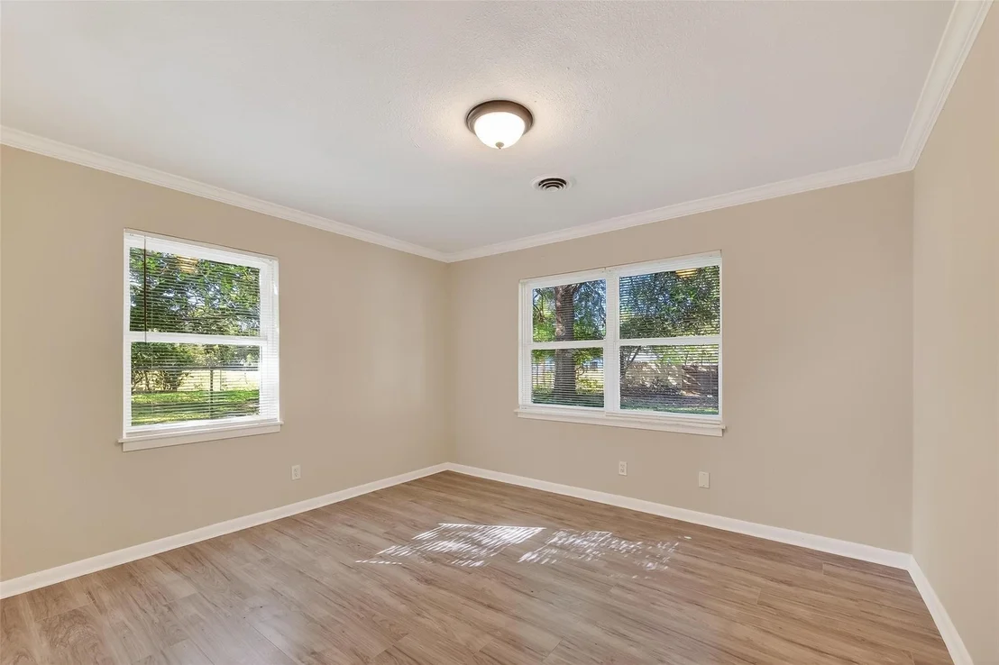 Photo of 105 Longridge Drive