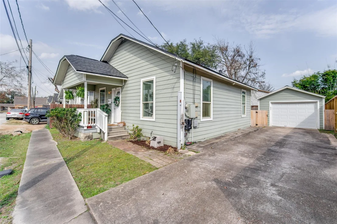 Photo of 2116 Carter Street