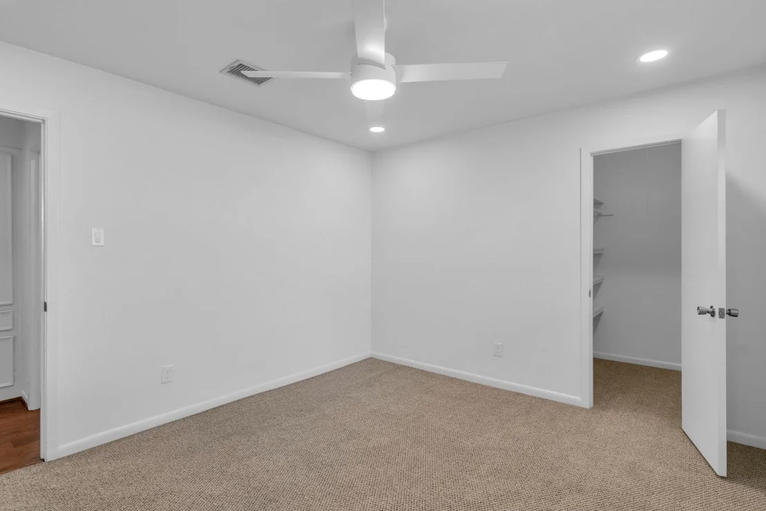 Photo of 11418 Valley Stream Drive