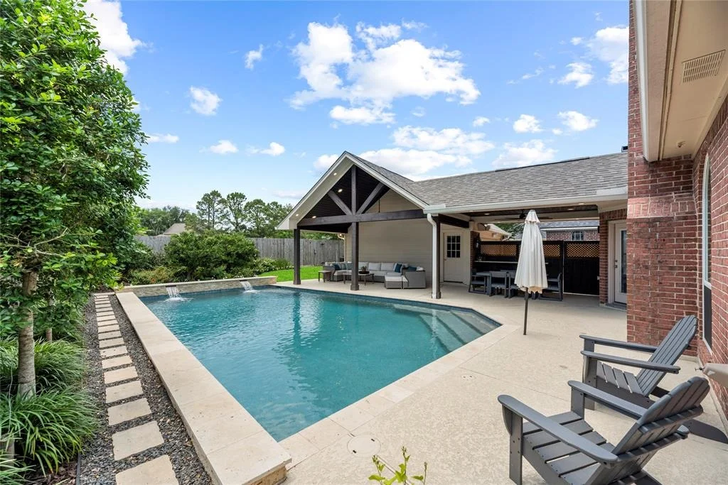 Photo of 1310 Blackthorne Drive