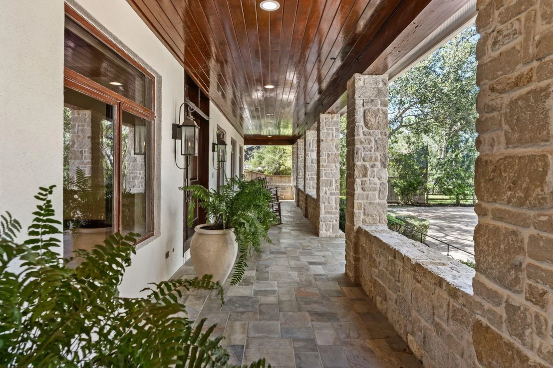 Photo of 354 Piney Point Road