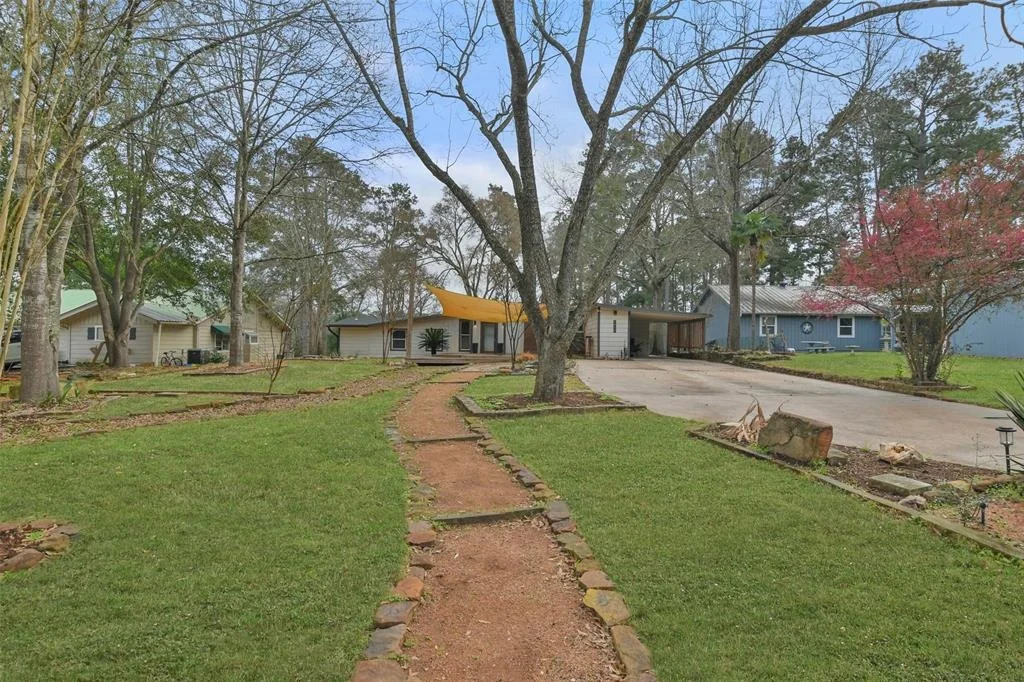 Photo of 1917 Northshore Drive