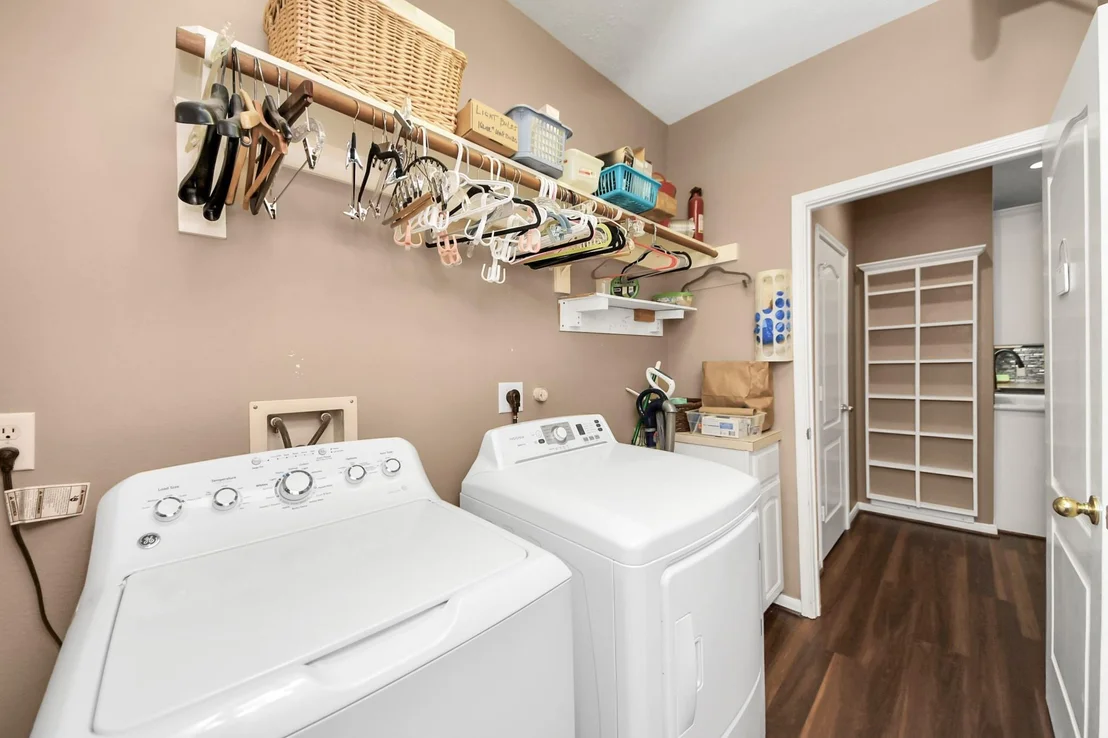 Photo of 6204 Raintree Drive