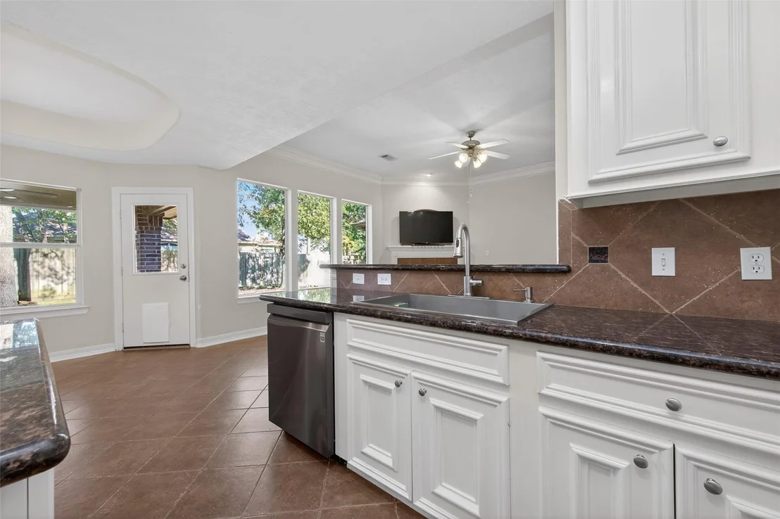 Photo of 3327 Willowbend Road