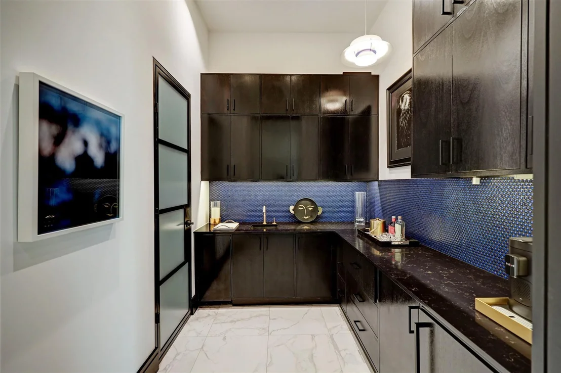 Photo of 2521 Westgate Drive