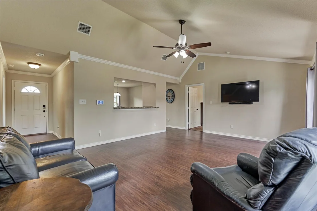Photo of 15031 Port Circle