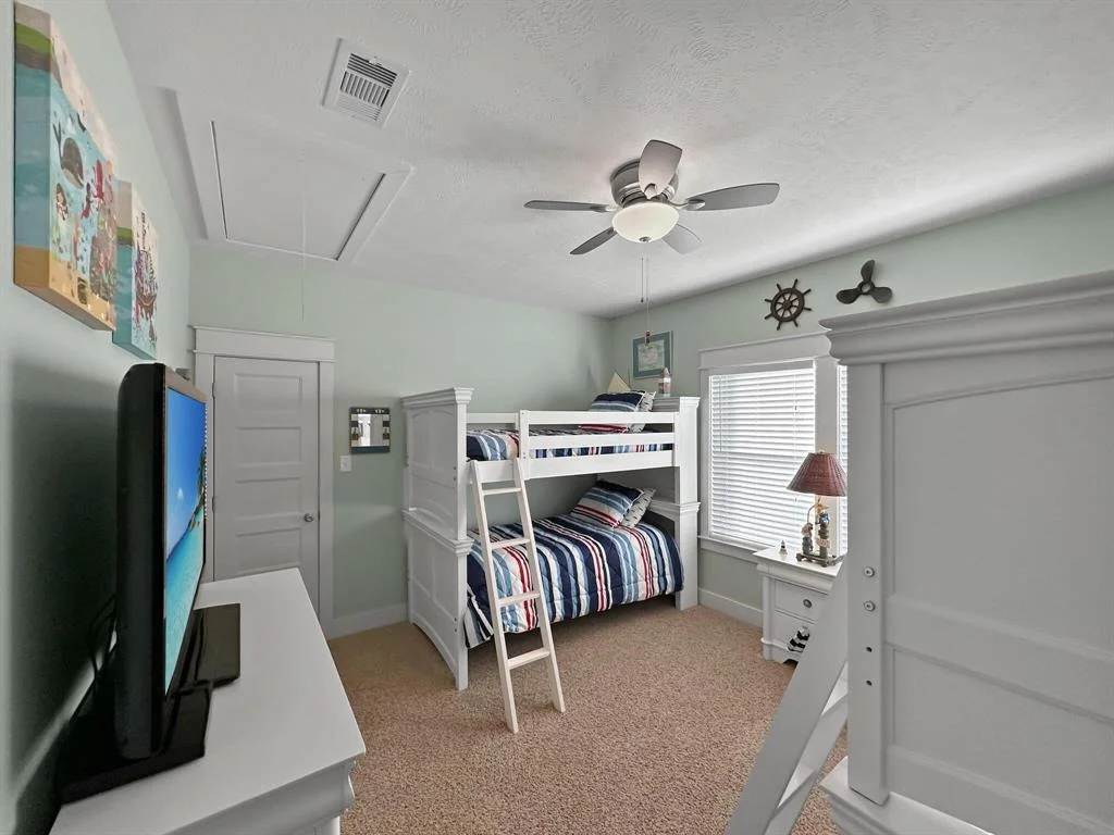 Photo of 883 Townsend Drive