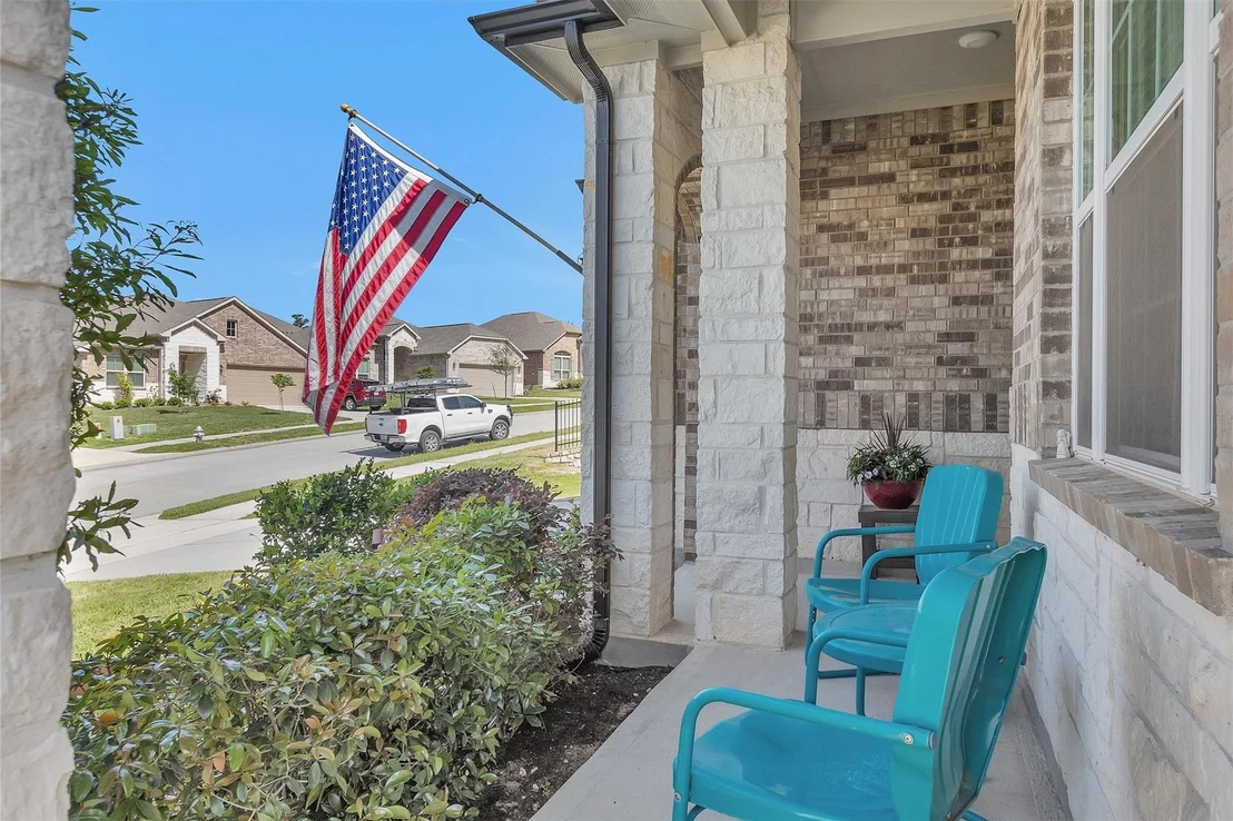 Photo of 954 Golden Willow Lane