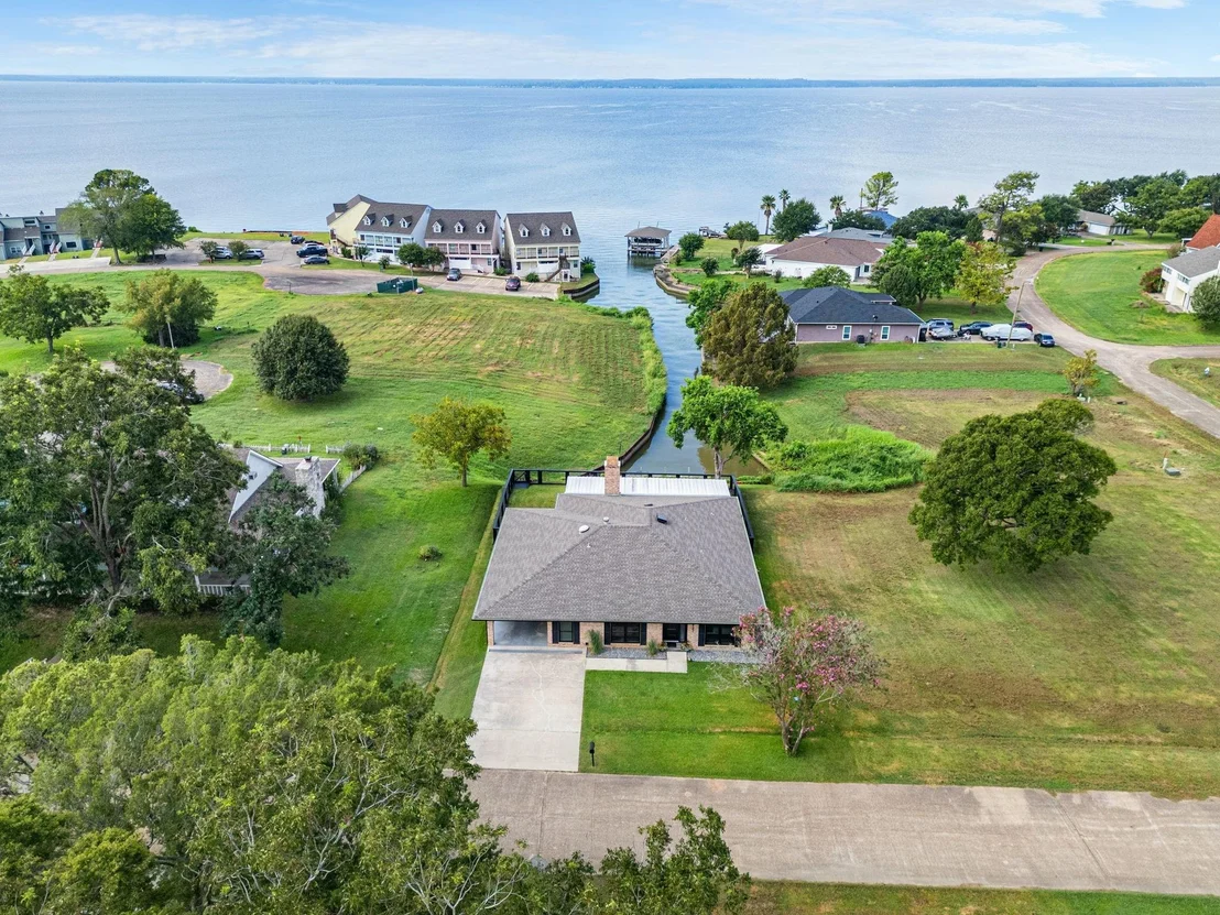 Photo of 292 Echo Lane
