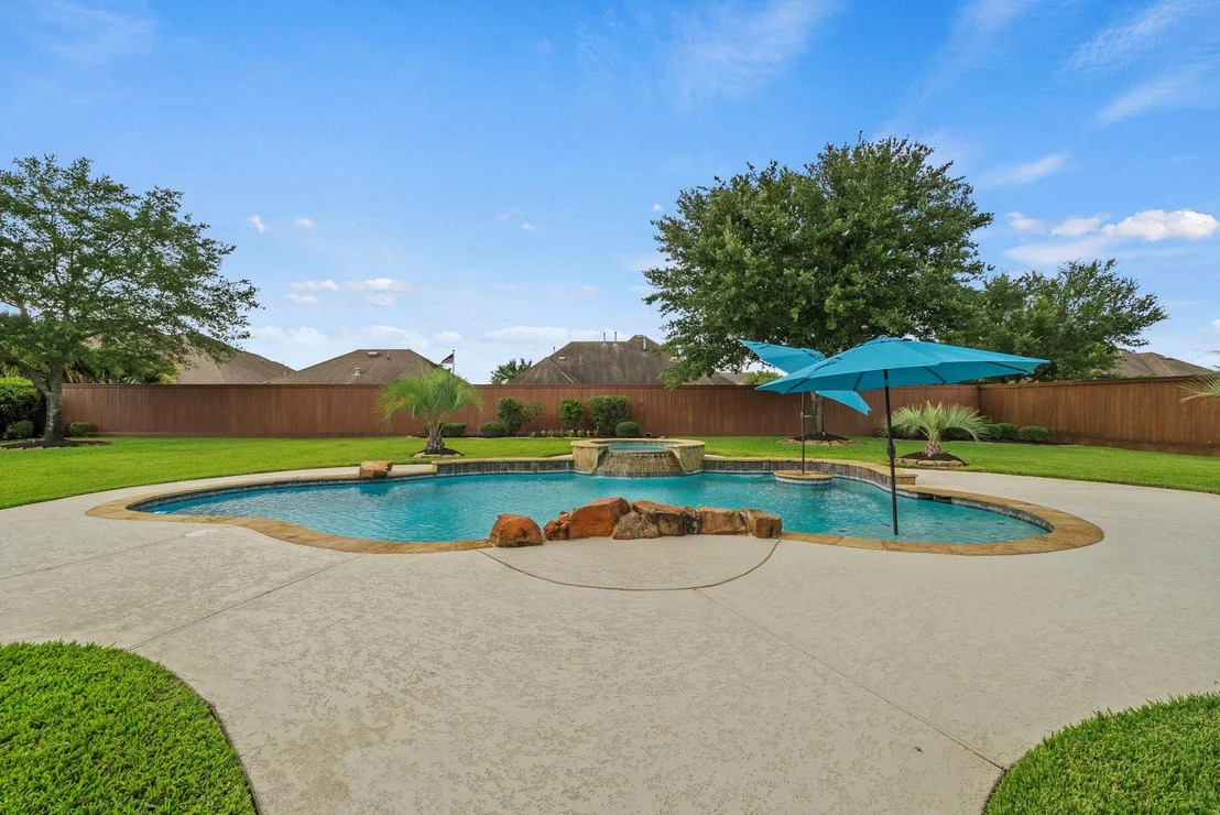 Photo of 21406 Harbor Water Drive