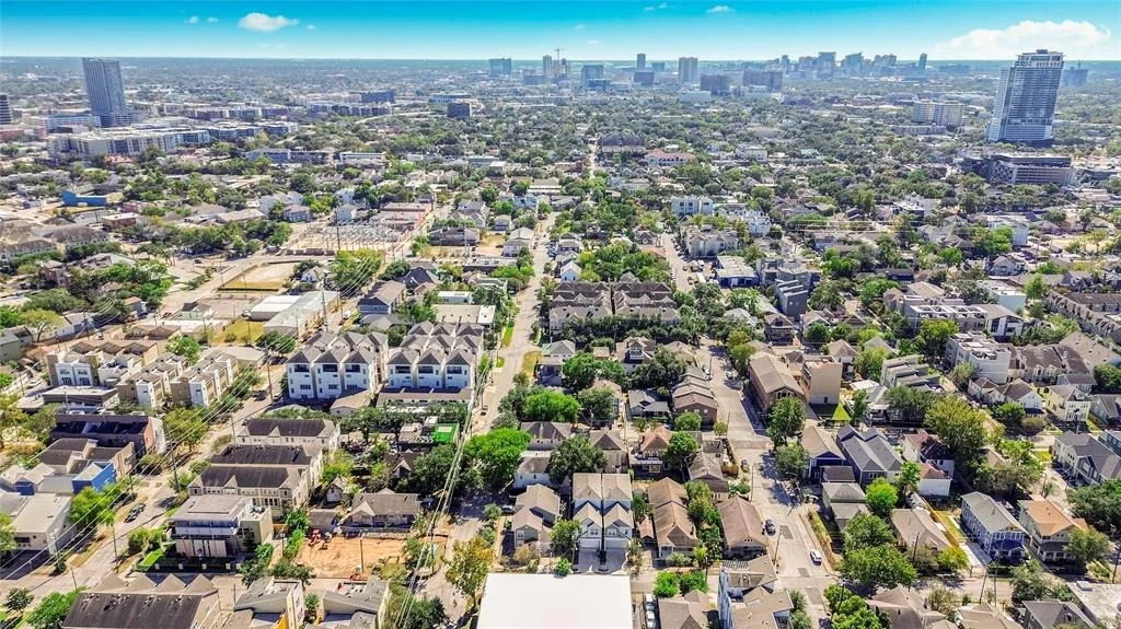Photo of 305 Willard Street