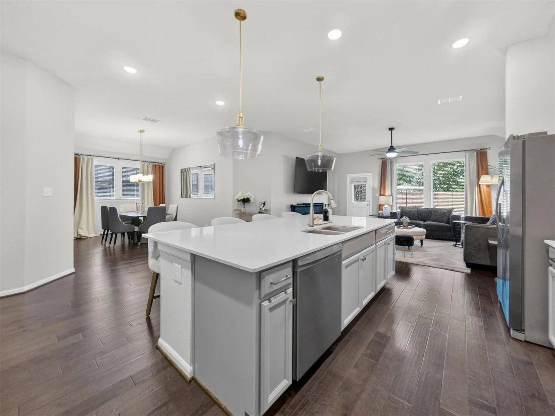 Photo of 4926 Morrison Drive