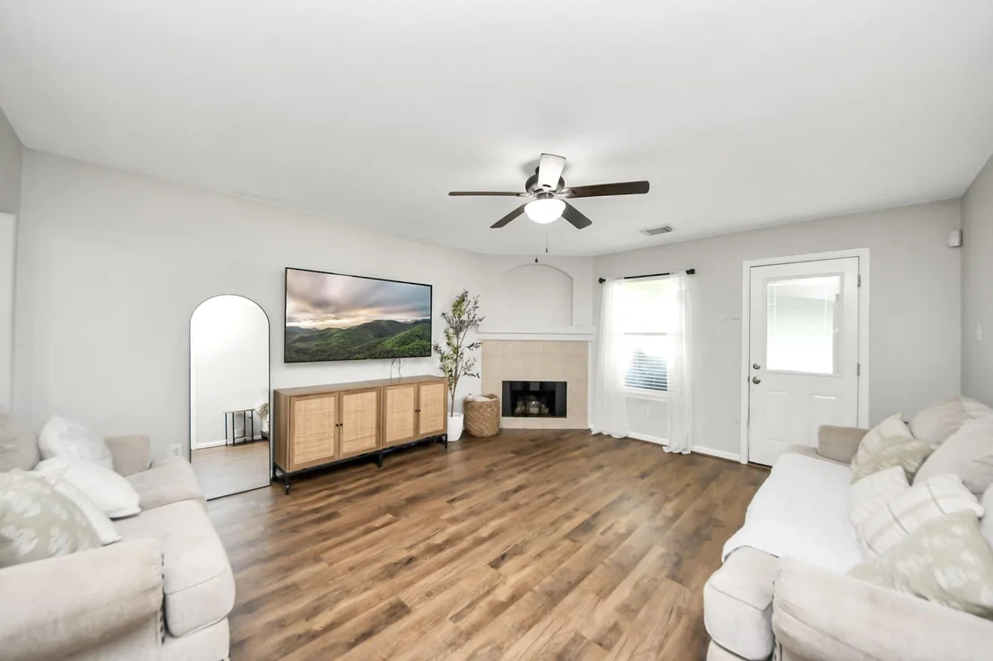 Photo of 2231 Pine Croft Drive